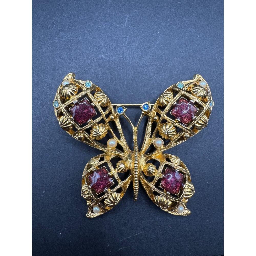 Vtg Avon Signed Butterfly Gold Tone Multicolor Rhinestones Faux Pearl Brooch Pin